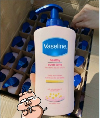Kem duong trang body vaselinene mẫu mới 2021 vbn55555
