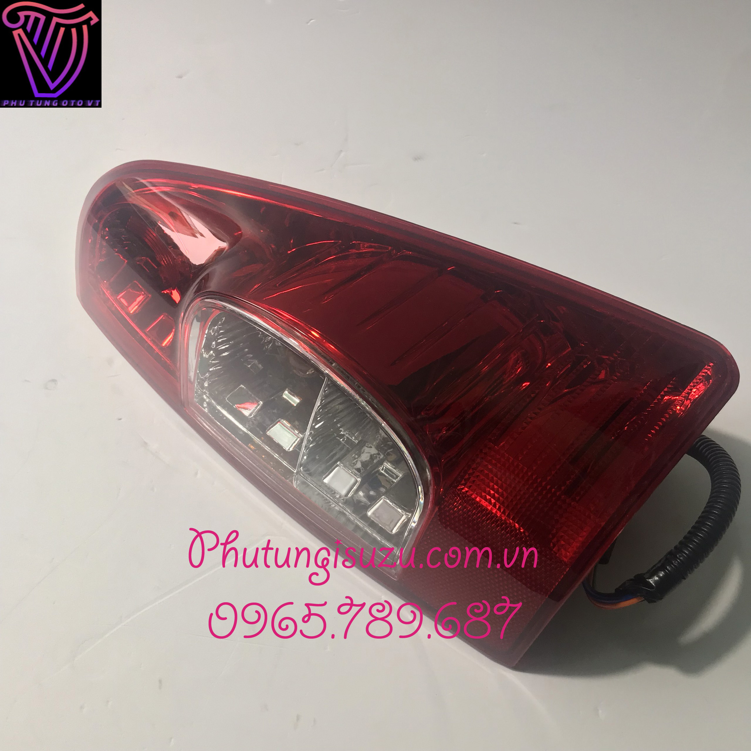 Đèn hậu isuzu dmax 2007