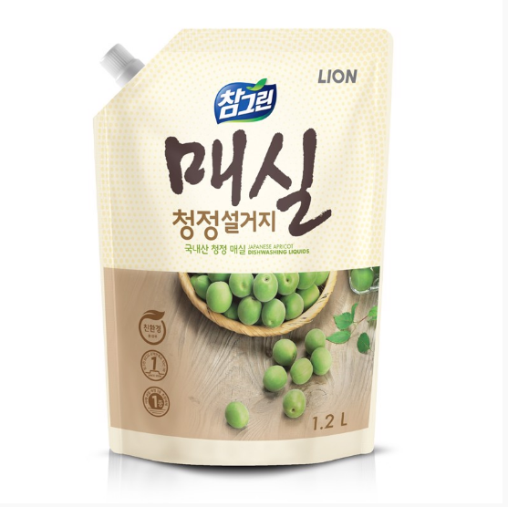 Nước rửa rau quả và chén bát lion trái mơ 1,2l