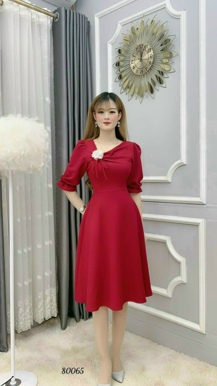 Đầm xuông nữ dự tiêc tôn dáng cực xinh phối hoa cực đỉnh cho phái đẹp th