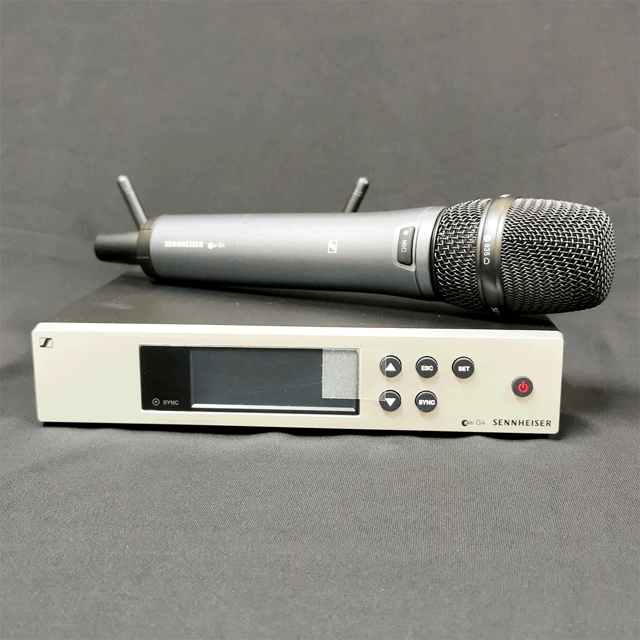 Micro không dây cầm tay SENNHEISER EW100G4-835S - HÀNG CHÍNH HÃNG