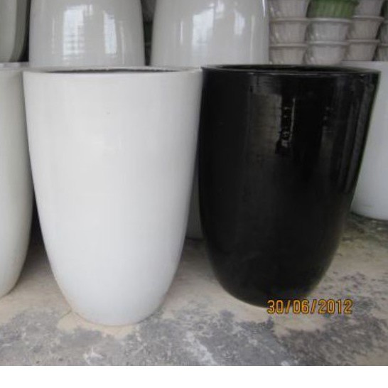Chậu nhựa làm sẵn xốp phủ rêu cắm cây giả