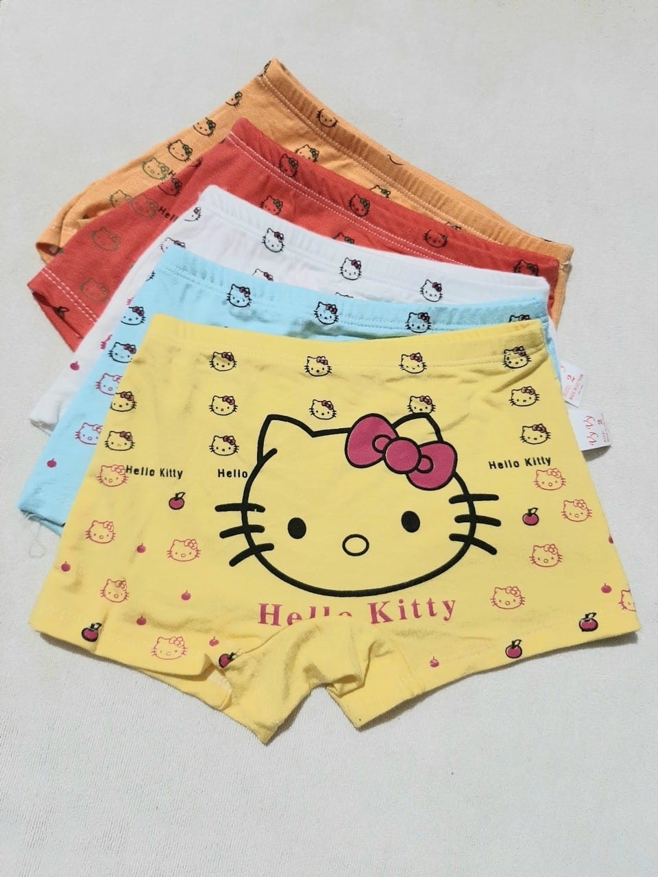 [HCM]Quần Chíp Đùi Bé Gái chất cotton 4 chiều siêu mềm mịn thoáng mát cho bé gái có bé trai đủ size từ 6 - 45kg - Hàng Việt Nam chất lượng cao (Màu ngẫu nhiên)