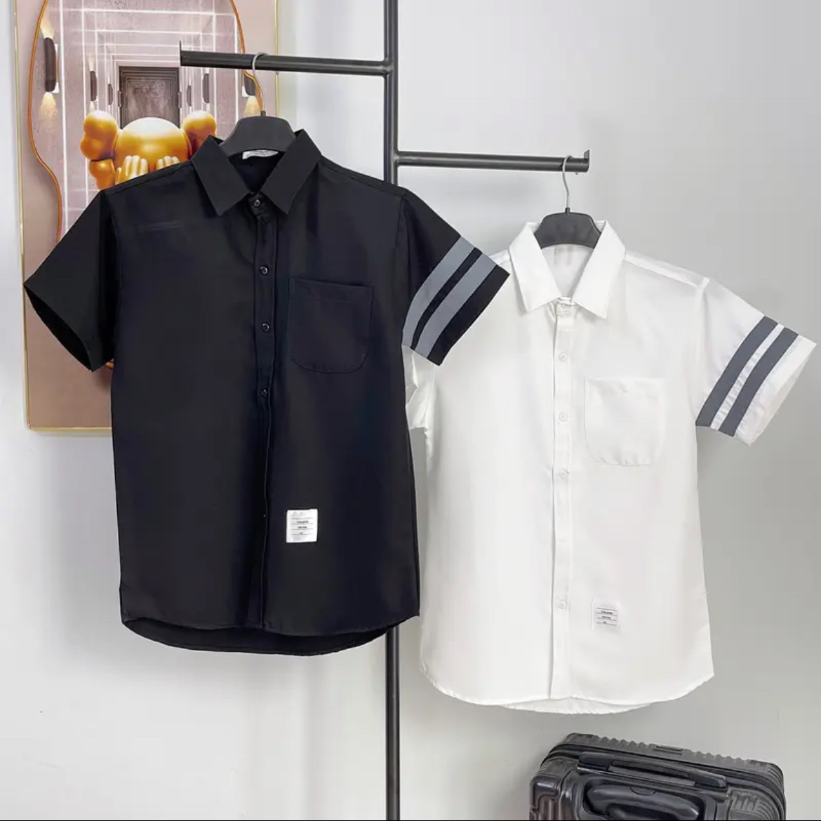 Áo sơ mi nam nữ ngắn tay chất lụa phối họa tiết chất thời trang hàng chuẩn shop