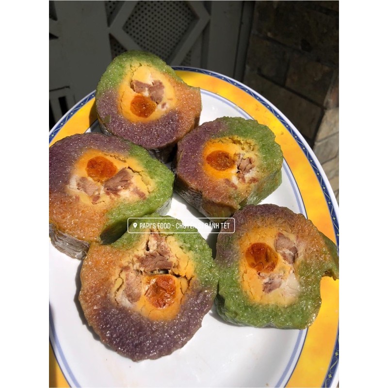 Bánh tét ba màu - đặc sản trà vinh