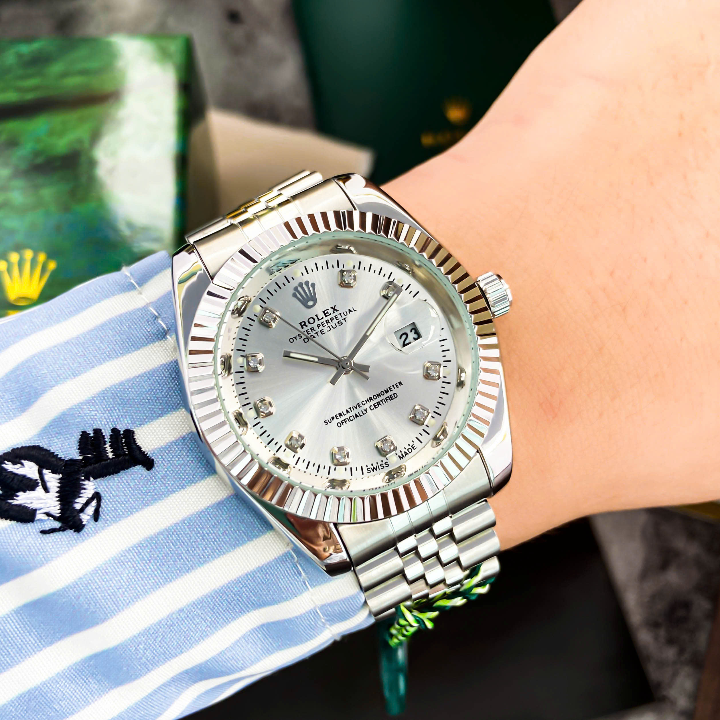 Đồng hồ thời trang nam Rolex dây thép đúc đặc , viền trơn sang trọng đẳng cấp