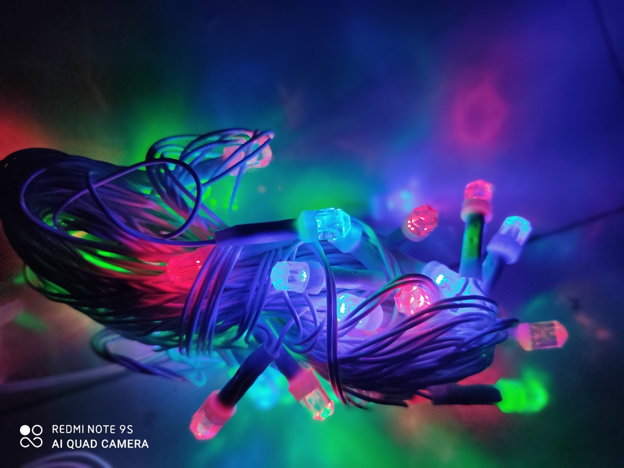 Dây đèn nháy trang trí lục giác 1 bóng 2 màu 5,5m- giá tận gốc