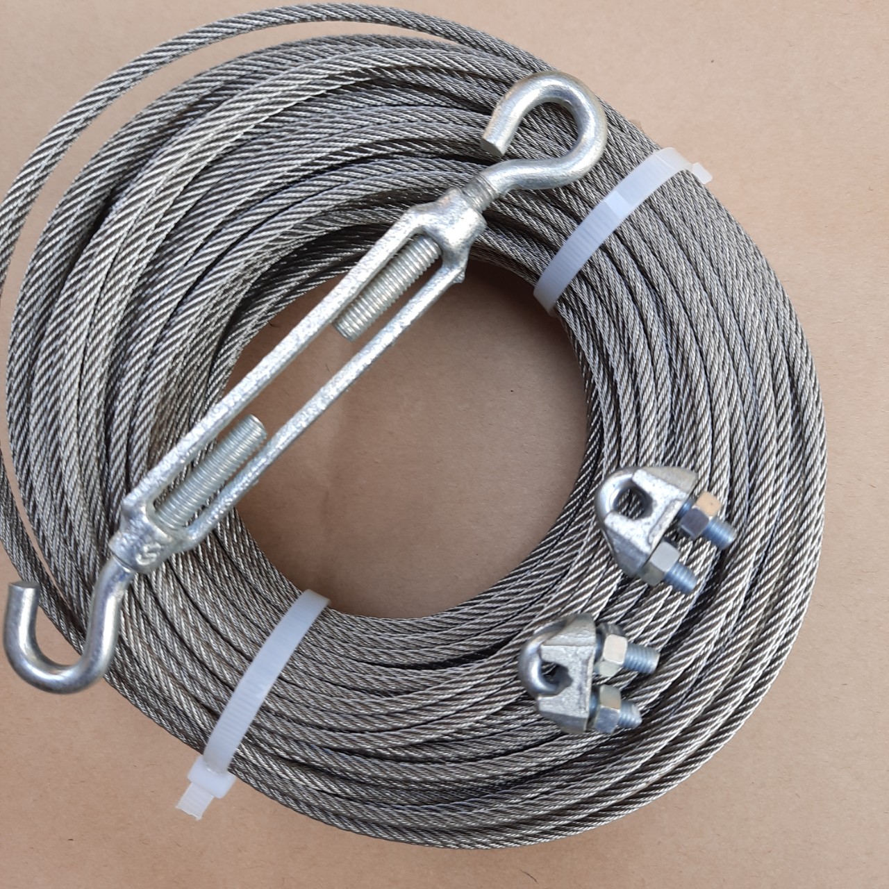 15 mét dây cáp inox 304 đường kính 3mm tặng kèm 2 khóa cáp và 1 tăng dây