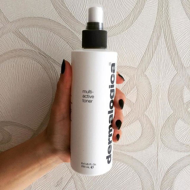 Nước hoa hồng dạng xịt Dermalogica Multi Active Toner