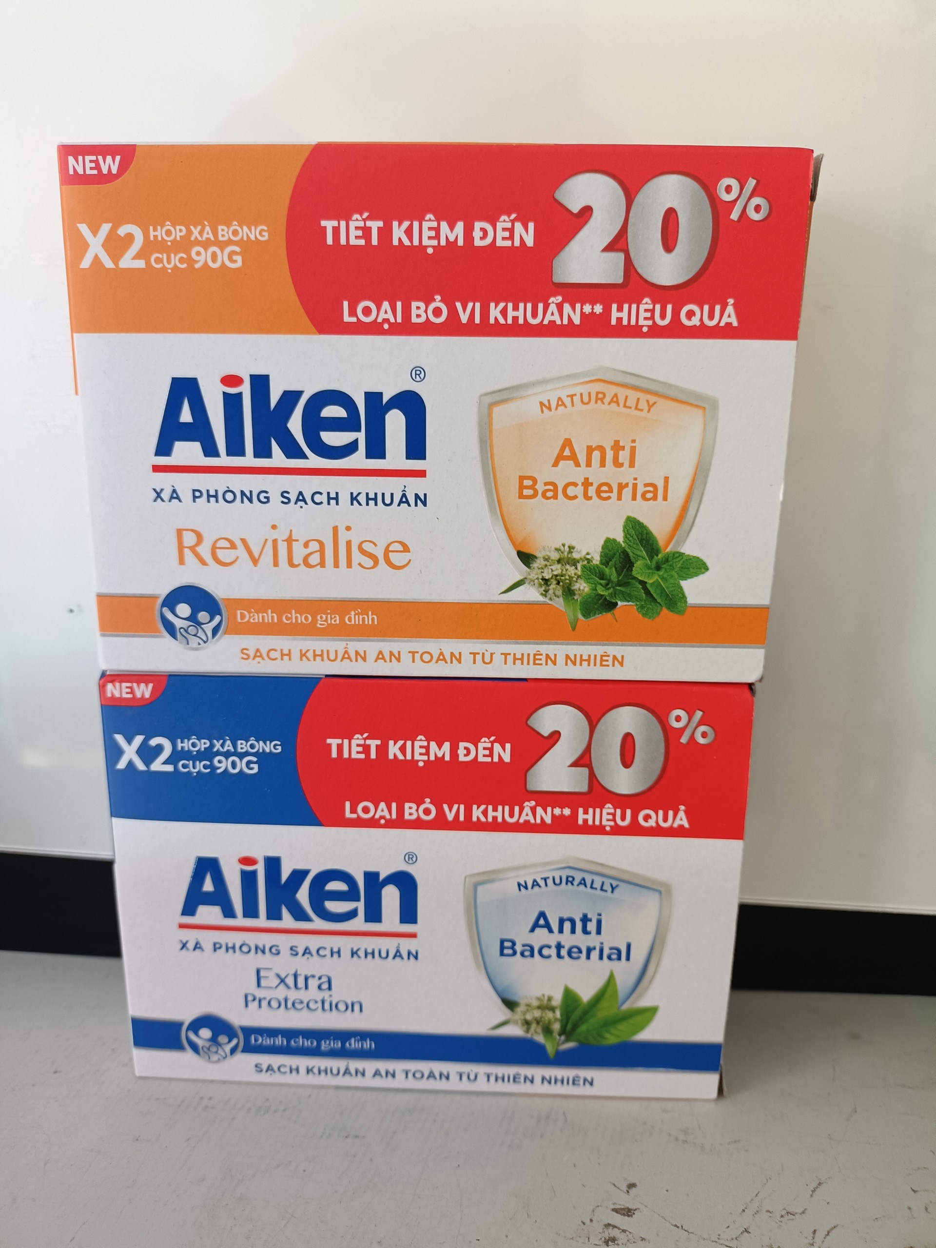 Hộp gồm 2 Xà bông cục Aiken 90g x 2