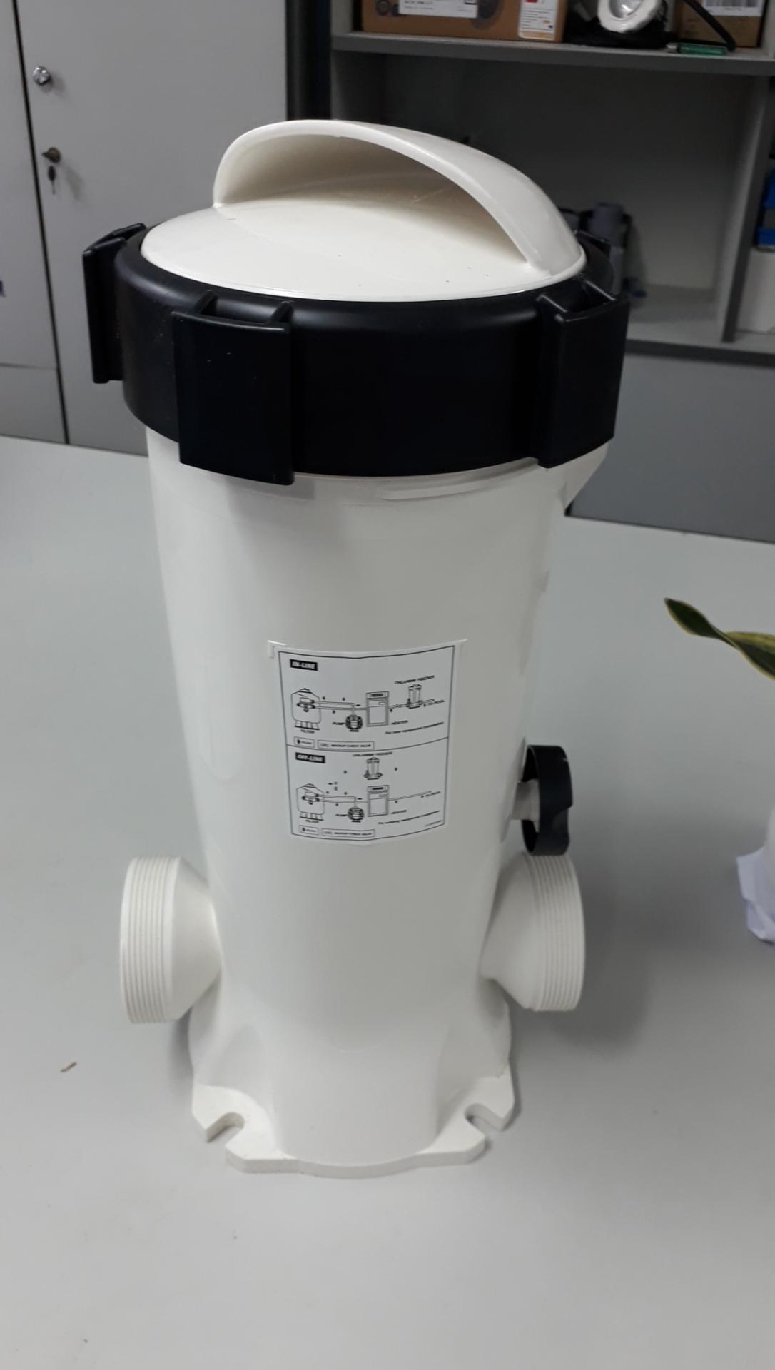 Bình châm hóa chất Clo viên tự động Hãng Astra mãl 24431 dùng trong bể bơi để làm sạch nước - thiết bị khử trùng hồ bơi
