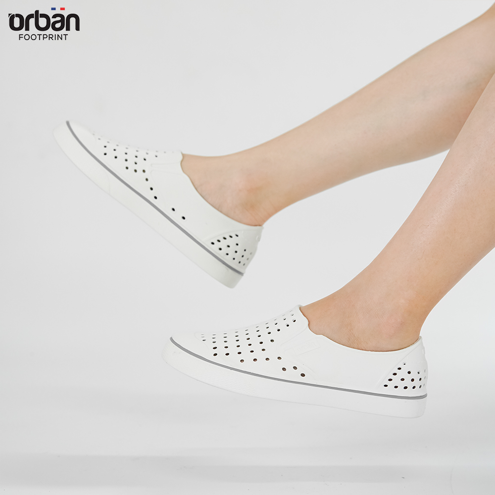 Giày lỗ Urban Footpritn EVA fylon D2201 trắng lé ghi(FROM NHỎ CHỌN TĂNG 1 SIZE)