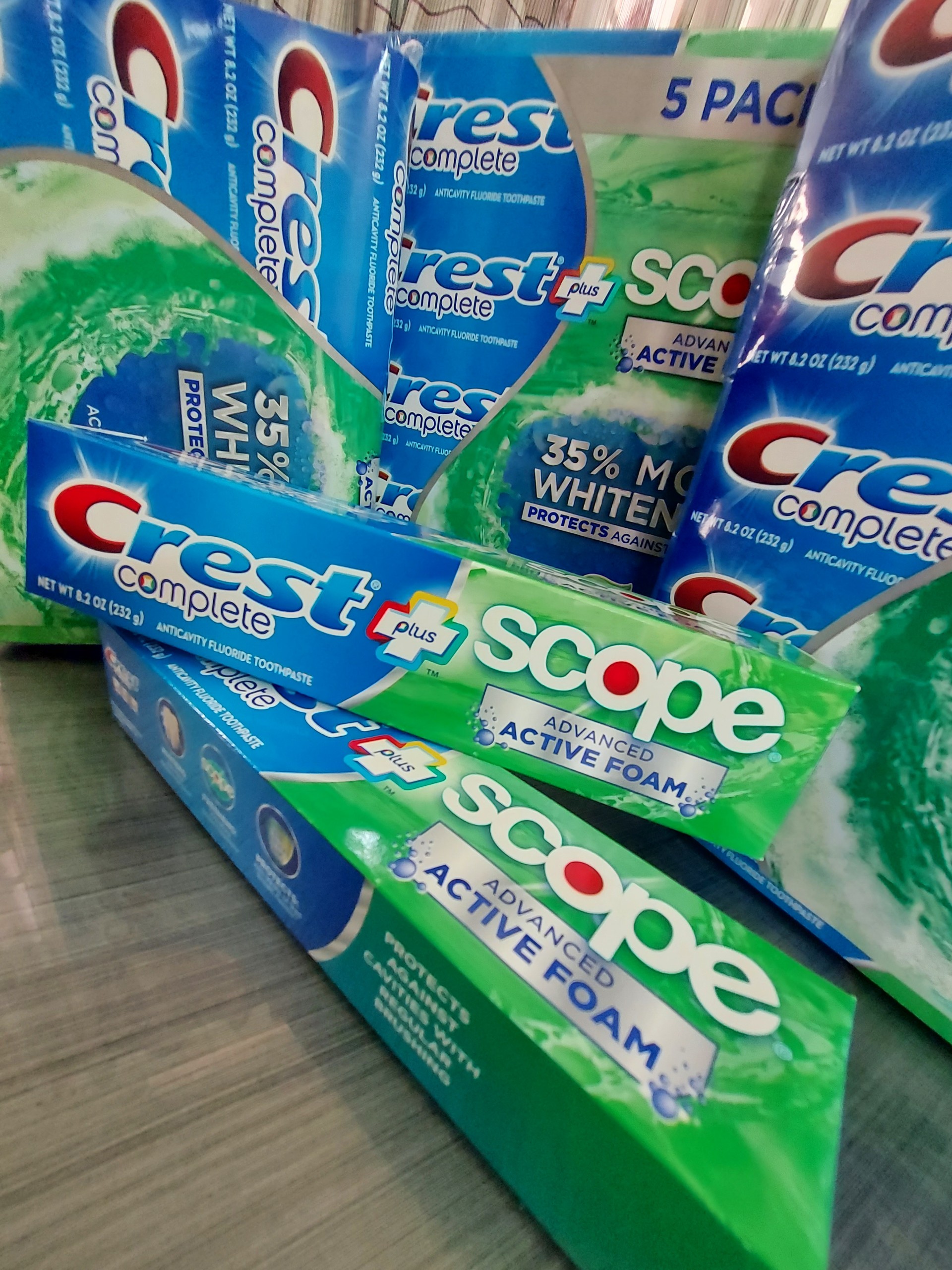 [HÀNG NHẬP MỸ] Kem Đánh Răng Crest Complete Extra 35% Whitening Scope 232g