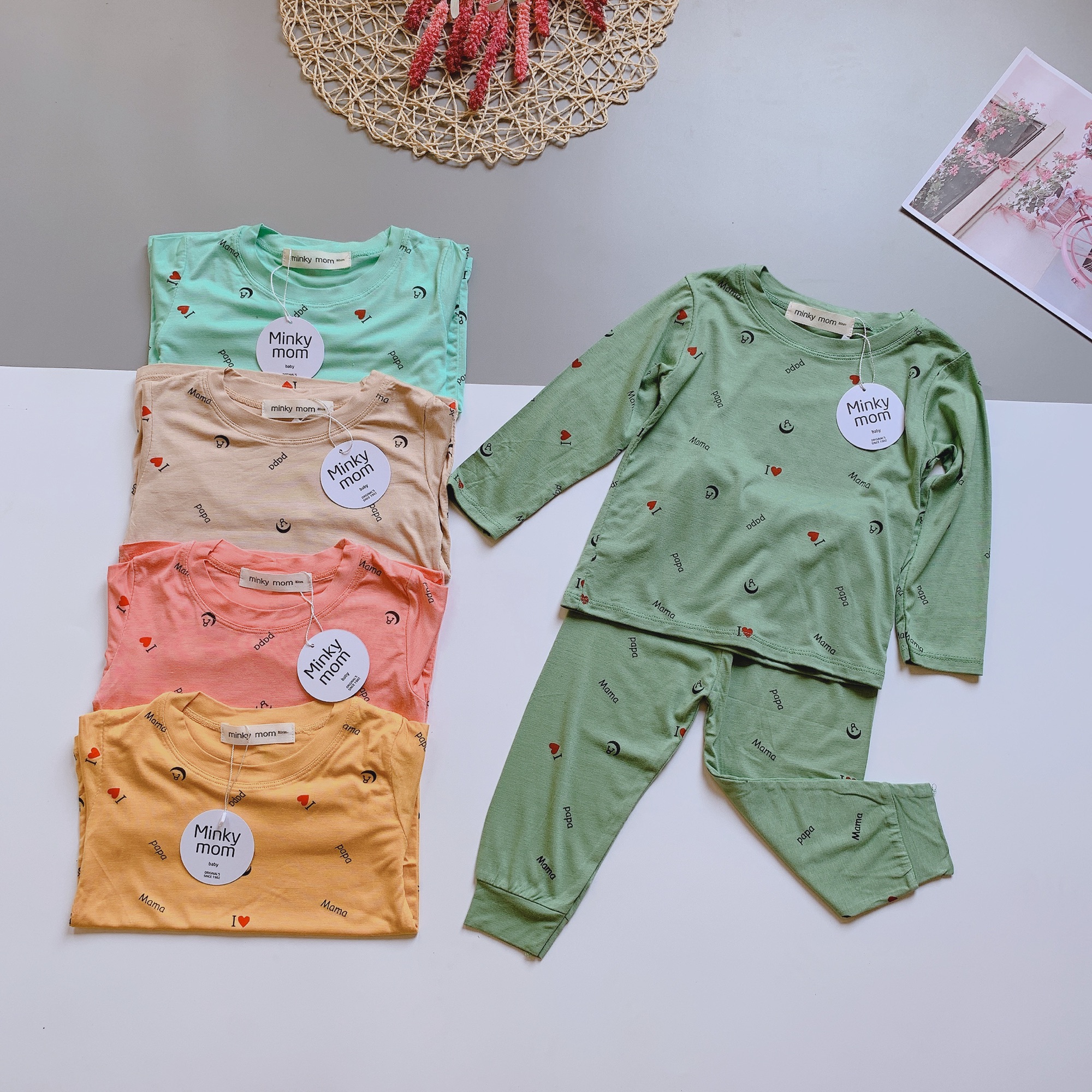 Bộ minkymom dài tay thun lạnh hoạ tiết cho bé 8-18kg