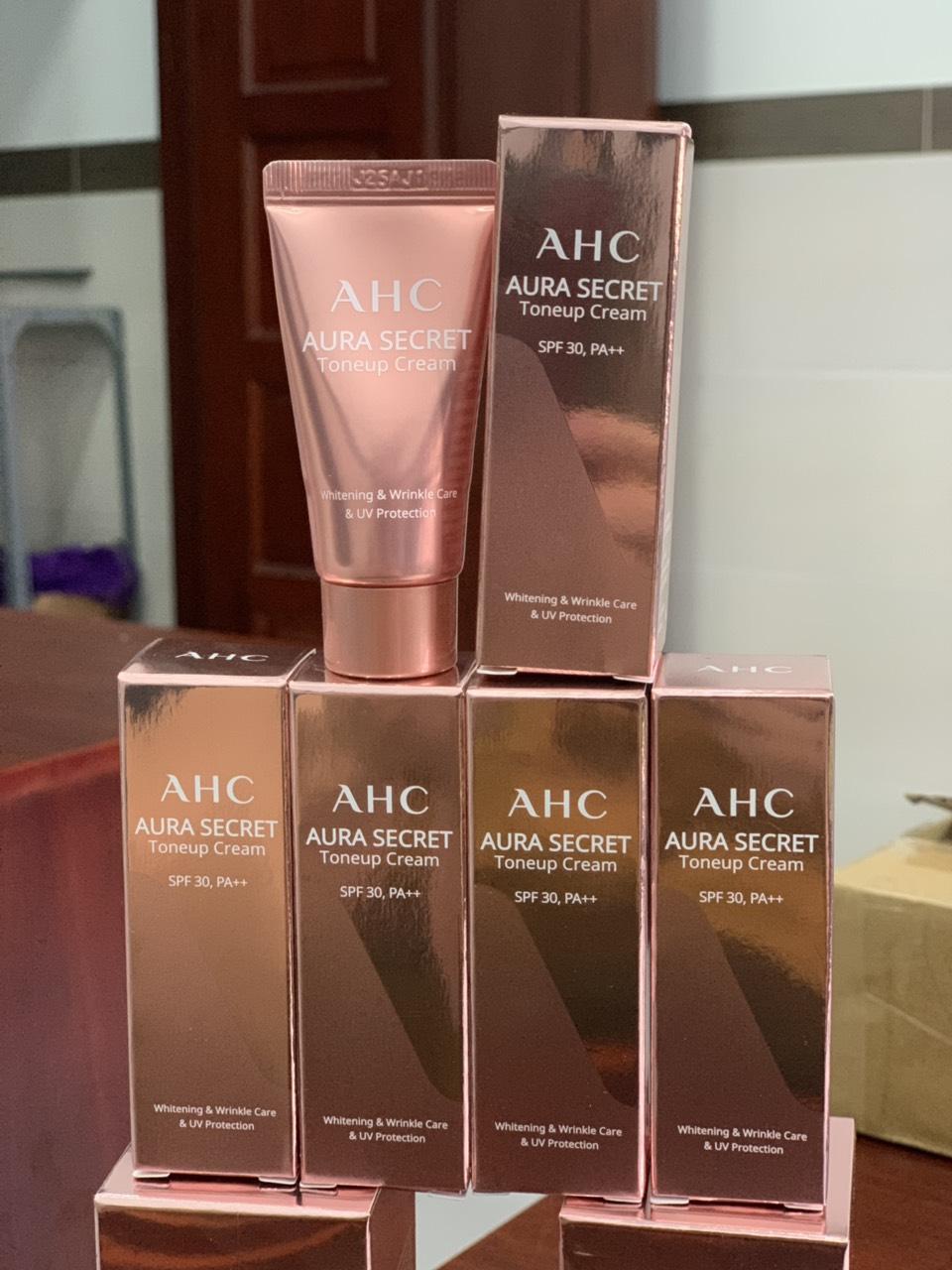 Kem dưỡng da trắng hồng, căng bóng AHC Aura Secret Tone Up Cream