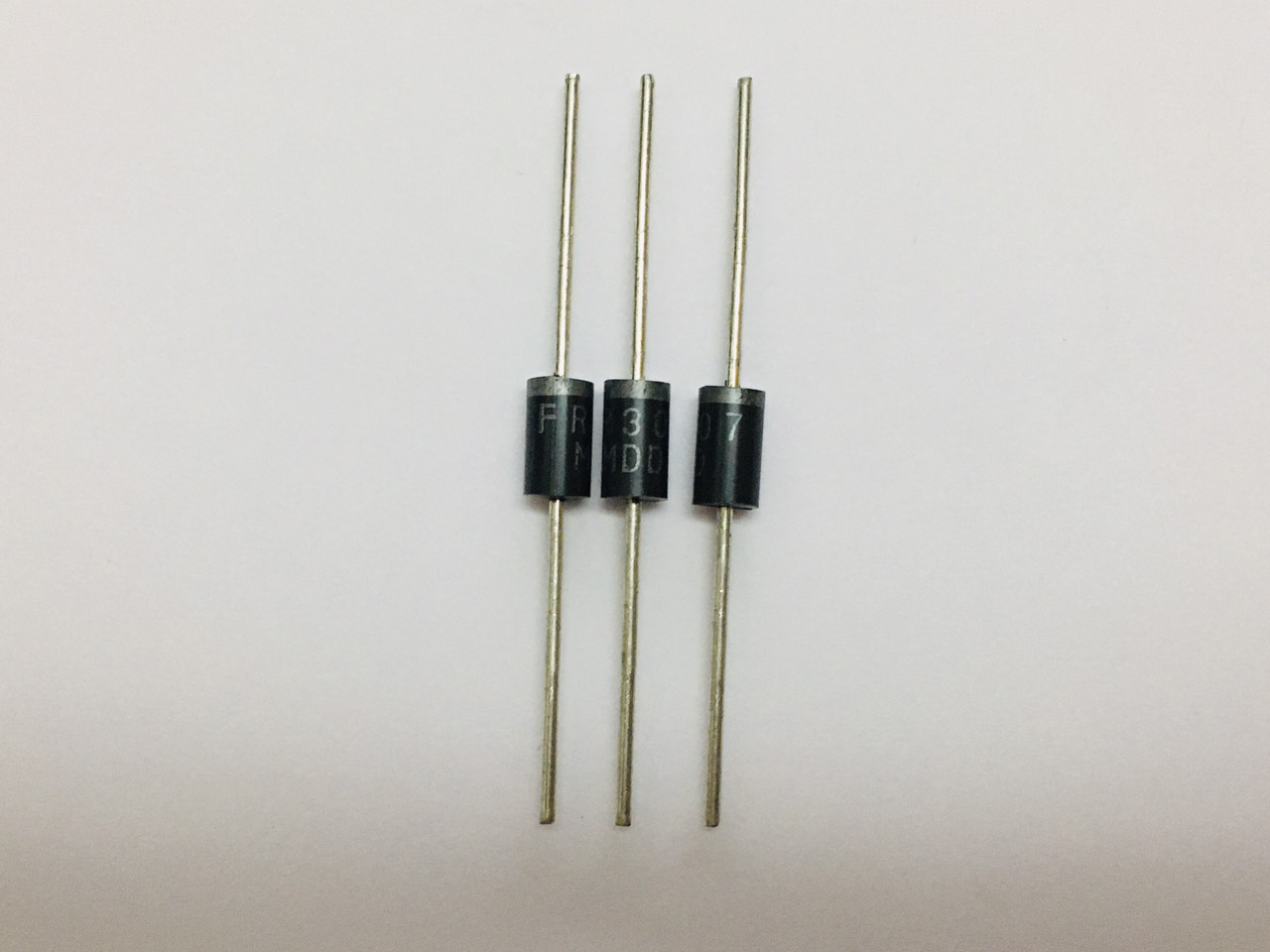 Đi ốt diode chỉnh lưu fr307 3a 1000v do-201ad