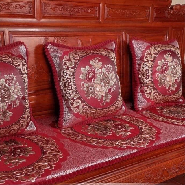 Thảm ghế Hoàng Gia Tây Âu loại 1 size đủ 1m8x60 hoặc 1m8x60 ( màu đỏ )