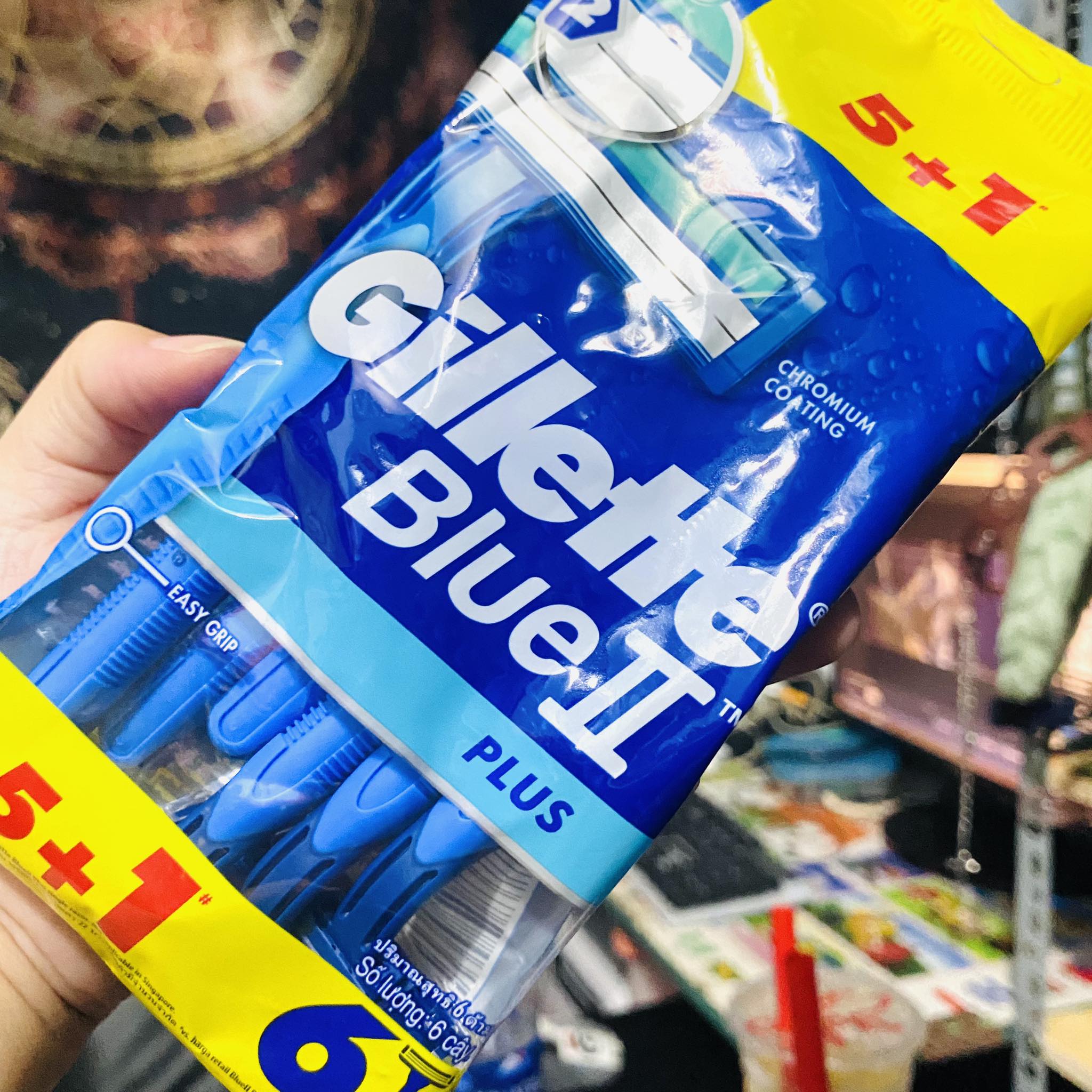 Dao cạo râu Gillette Blue II Plus Bịch 5+1 cây với 2 lưỡi dao tiện dụng