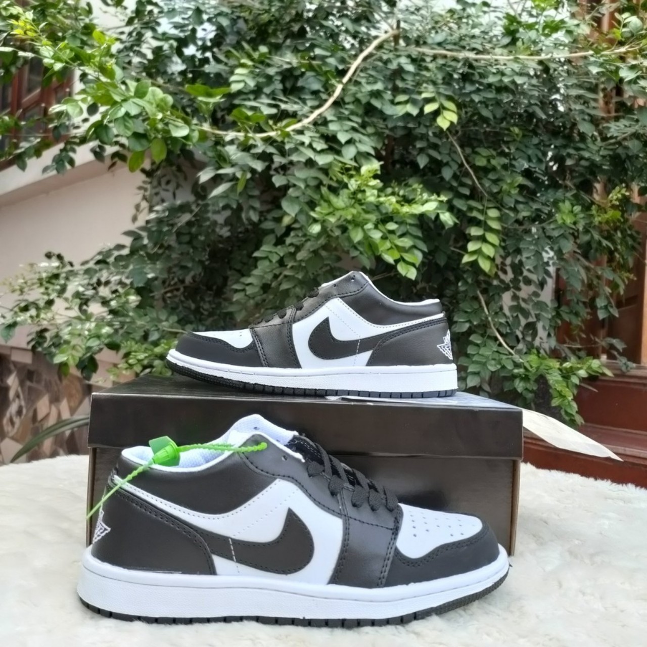 [Tặng Lọ Tẩy Giầy + Full Hộp] Giầy Thể Thao SNEAKER NIKE AIR JOCDAN 1 ,Giày NIKE JORDAN1 FORCE ONE Thấp Cổ Màu Trắng Đen