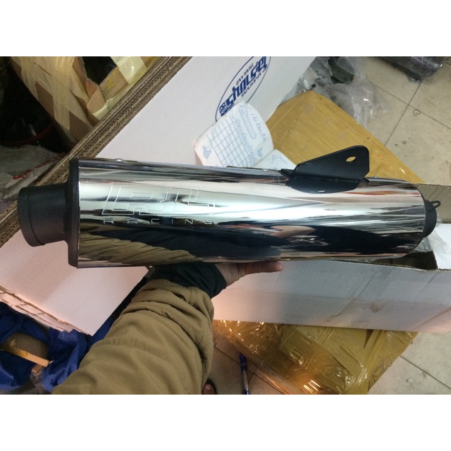 lon po red leo 1.1 hang nhập khẩu .thiêt kế đẹp mắt.âm thanh cực hay gắn dk đủ các dòng xe