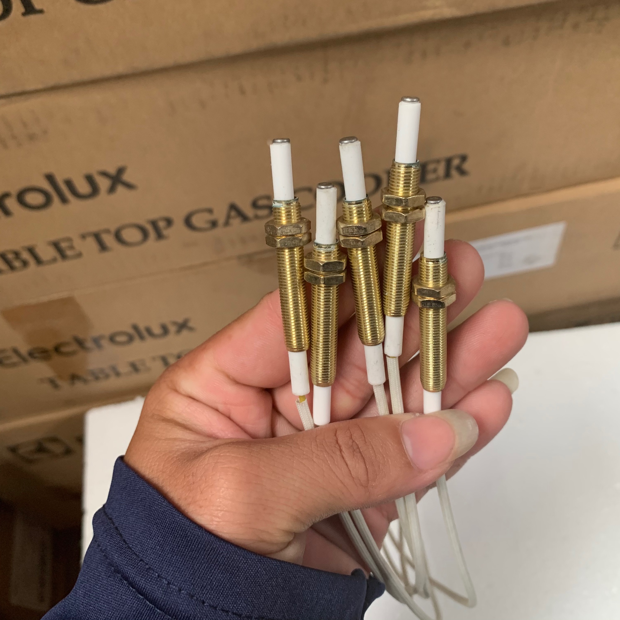 Combo 2 Kim sứ/ Dây sứ đánh lửa bếp gas âm đa năng