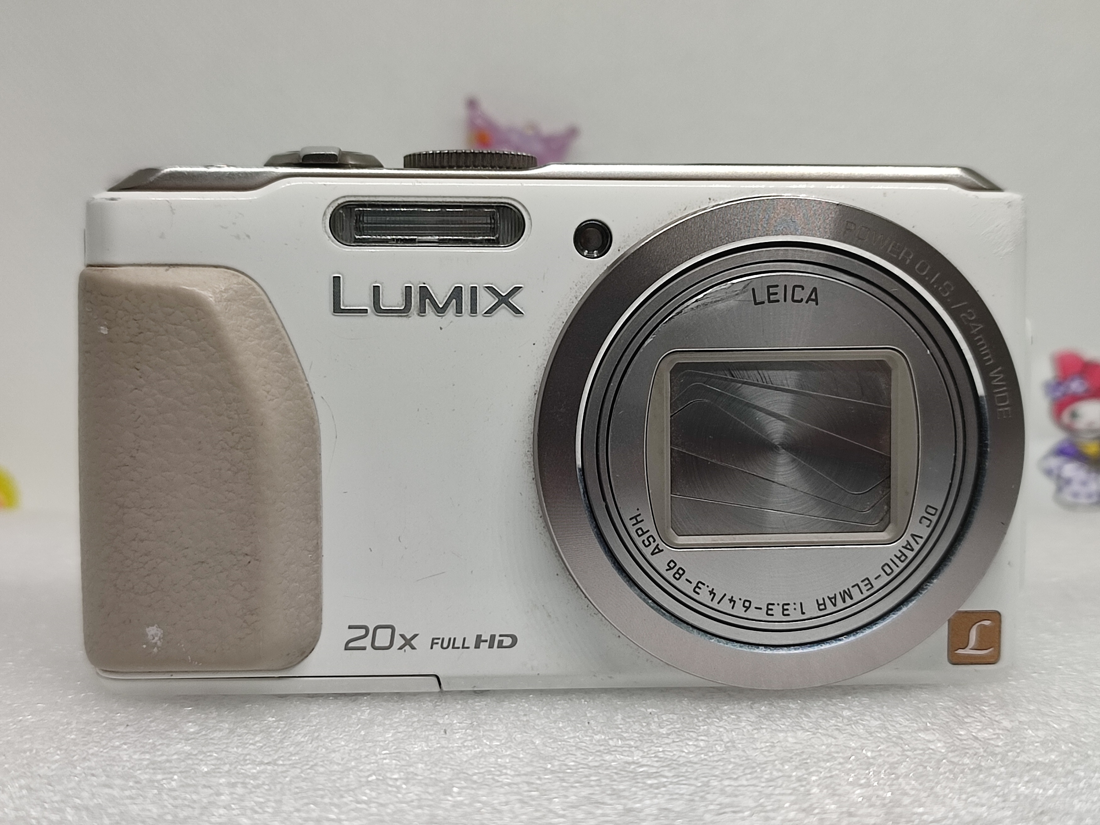 Máy ảnh Panasonic Lumix DMC-TZ40 tiếng anh - có wifi - zoom 20x