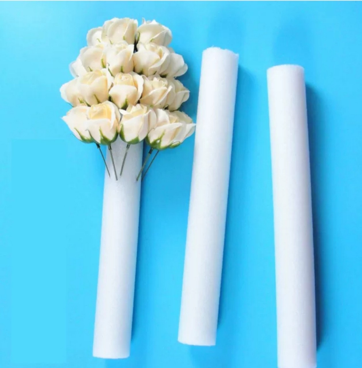 Cây mút xốp trắng dẻo tròn cắm hoa sáp , hoa giấy , hoa vải ,...dài 2m chất lượng tốt