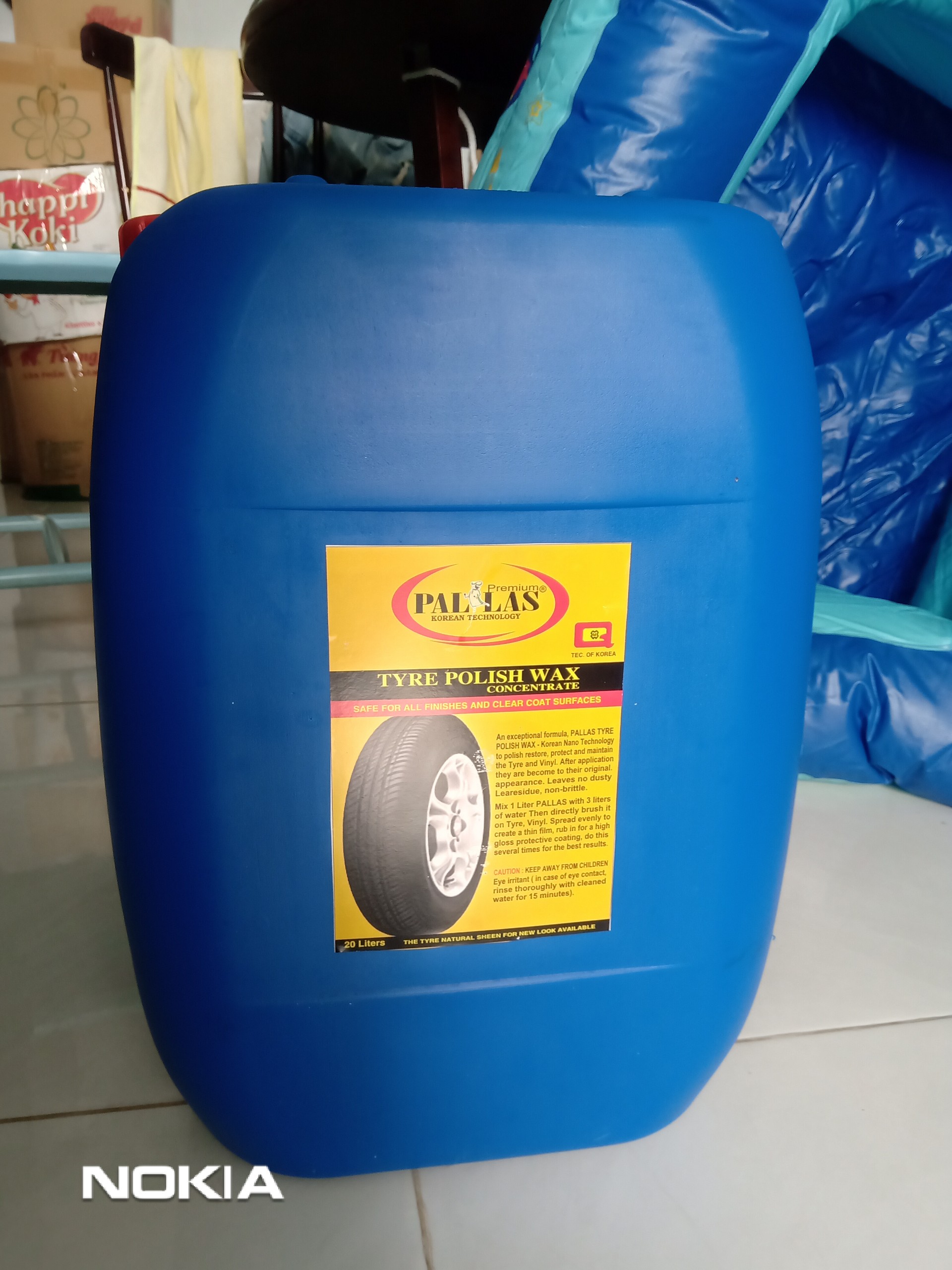 [HCM]Bóng vỏ xe - Bóng lốp xe - dầu làm bóng lốp xe - Dung dịch làm bóng lốp xe - Wax bóng vỏ (lốp) xe Pallas Can 20 lít.