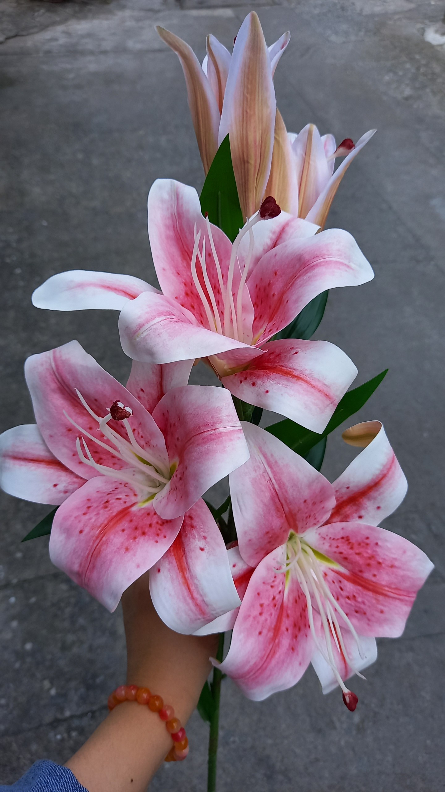 1 Cây hoa Ly ly - hoa bách hợp dẻo giả 3 bông 2 nụ 80cm - Hoa giả - Hương Flower