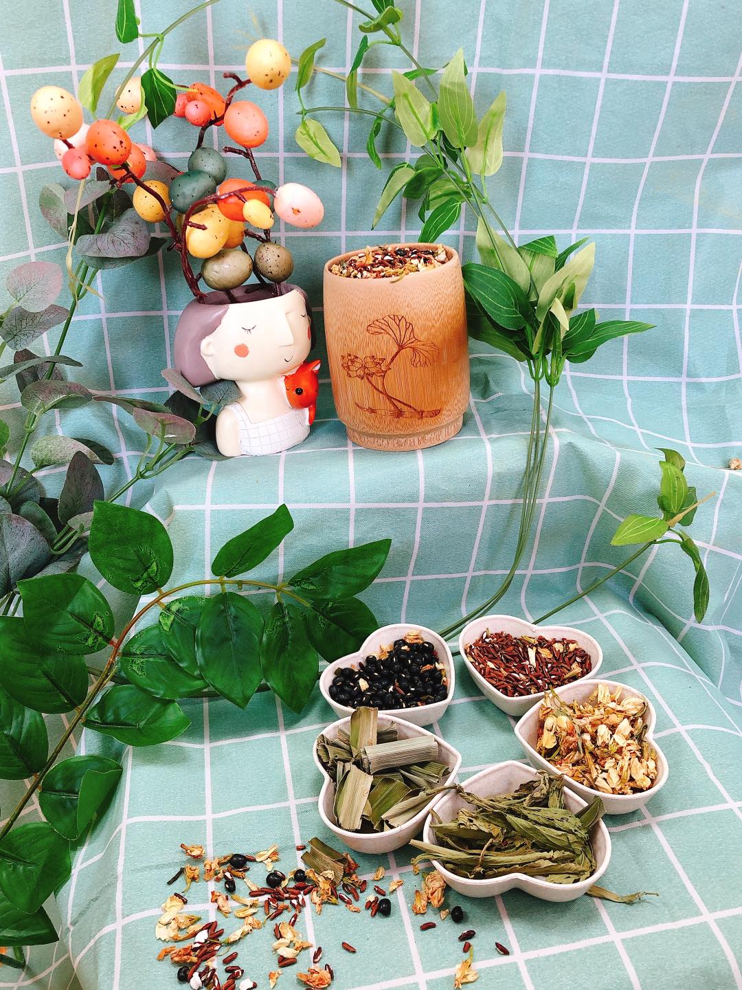Trà gạo lứt đỗ đen hoa nhài lá cơm nếp handmade mộc nhan natural