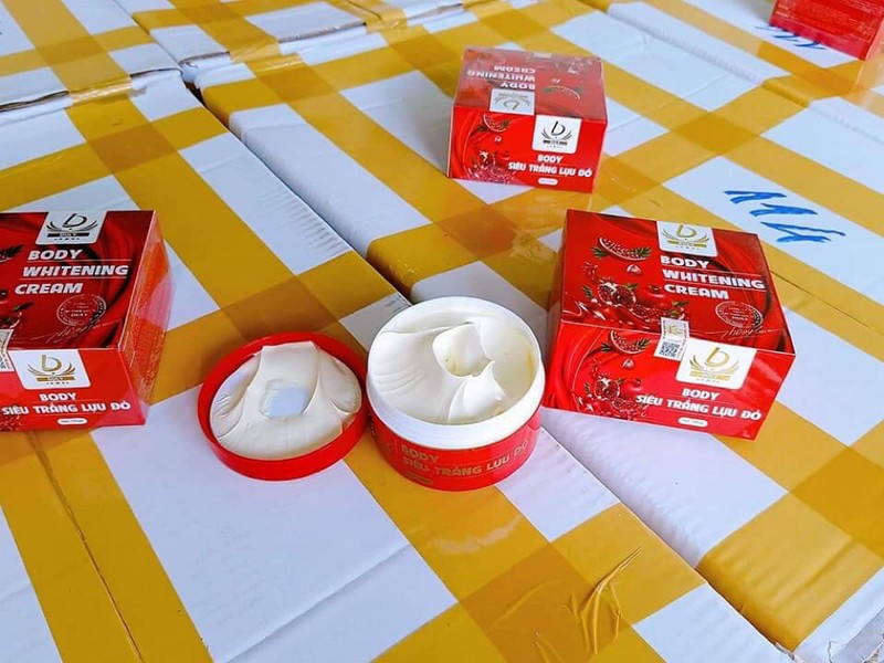[HCM]Kem body lựu đỏ duly cải thiện dưỡng trắng da căng mịn