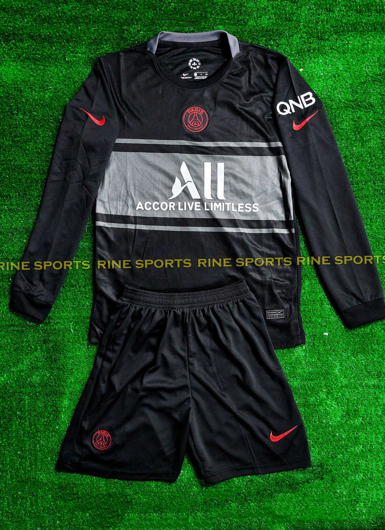 Hàng Thailand Super Bộ áo bóng đá PSG – Paris Saint Germain dài tay đen hàng Super thailand 2021-2022 Giống thi đấu