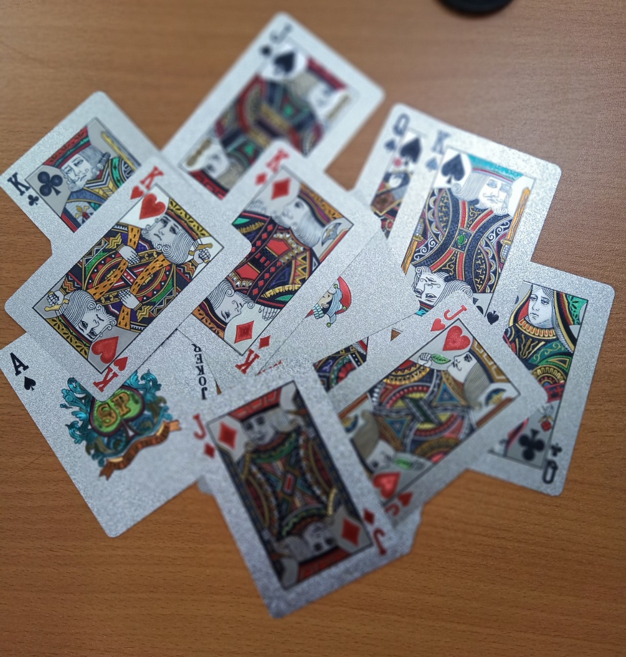 Bộ bài 100 mạ bạc - mạ vàng giải trí