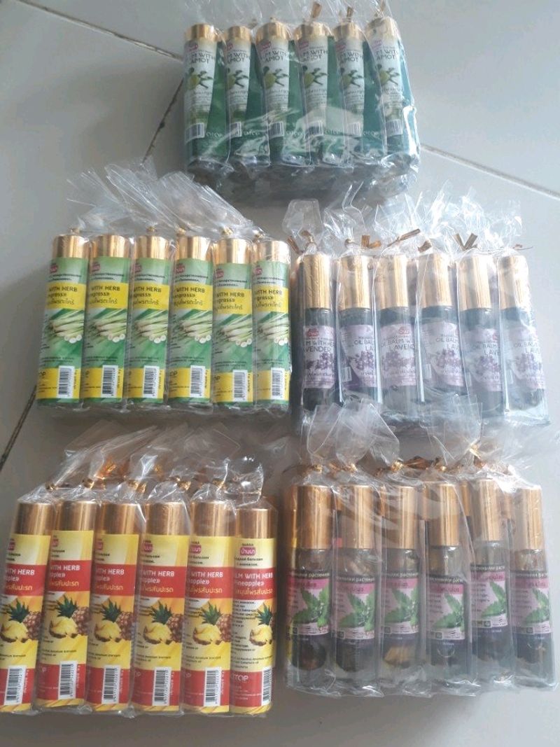 Dầu lăn thảo dược Banana Thái Lan