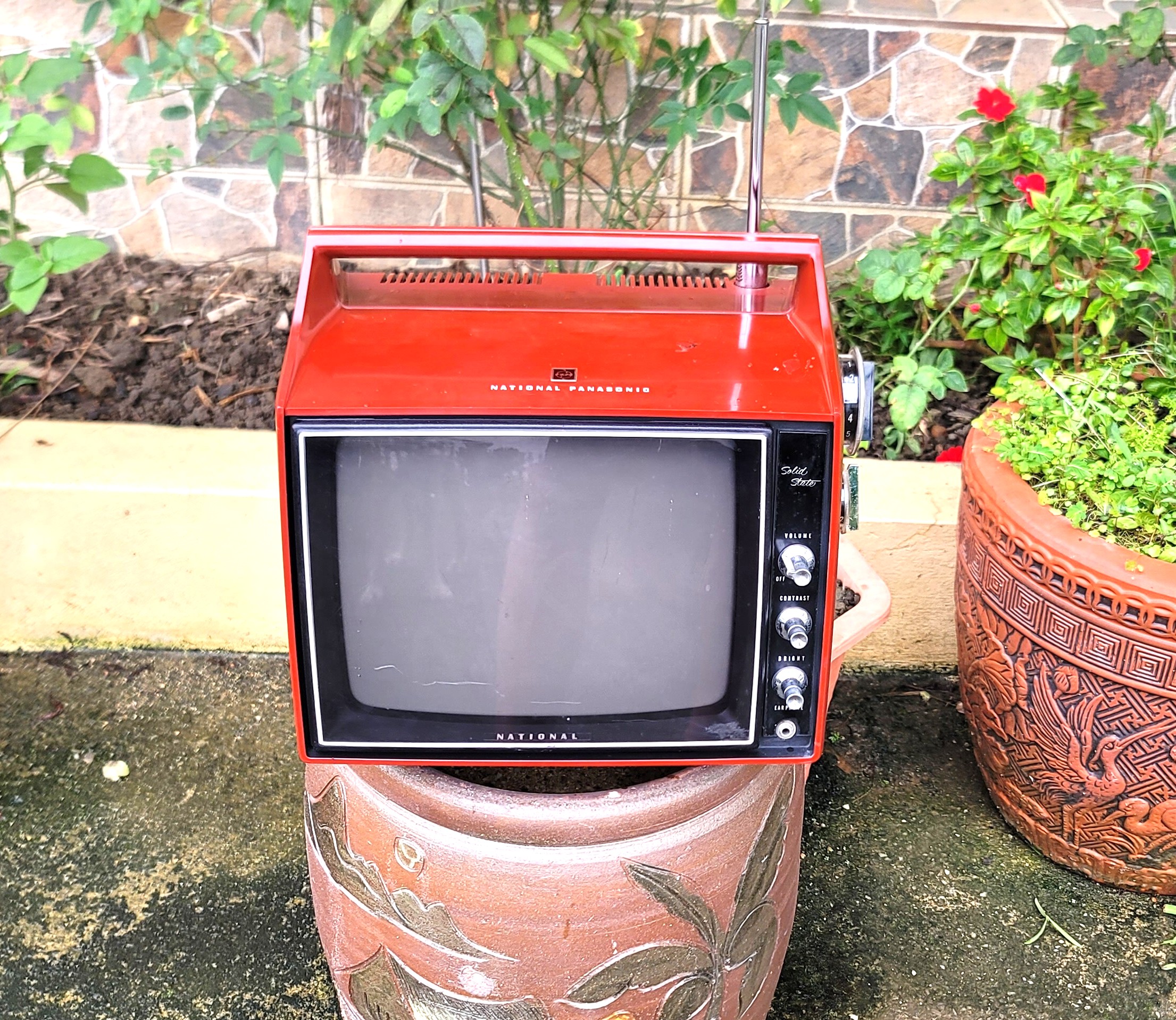 Tivi National TR-110S Nhật