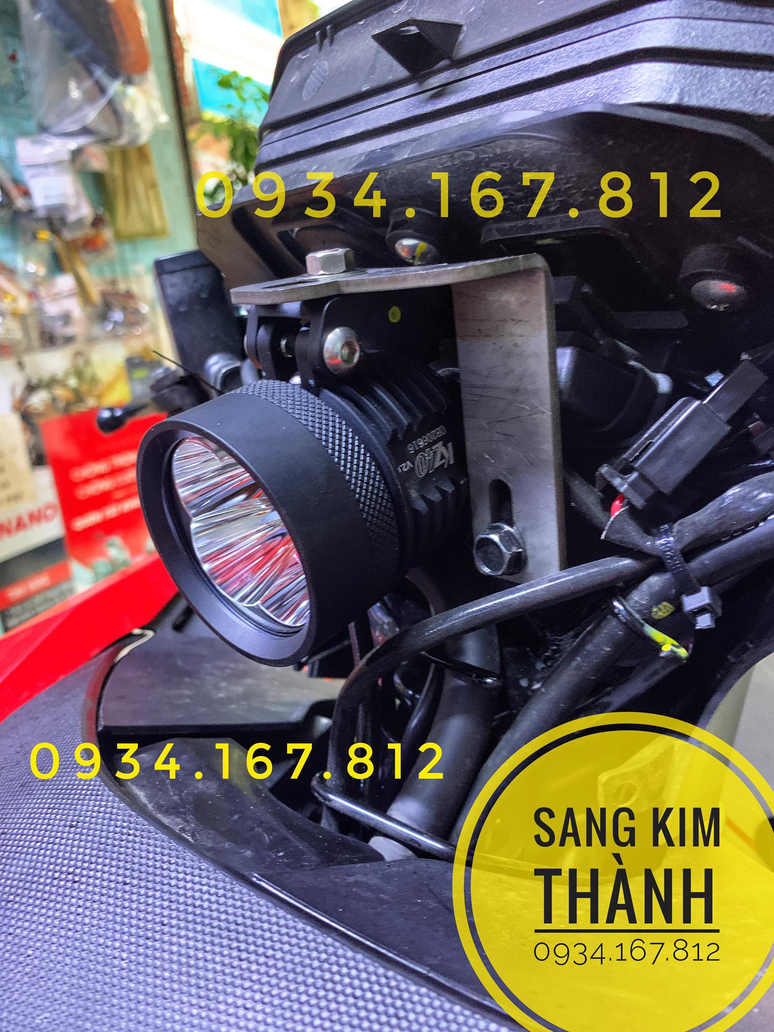 [HCM]Pát Gắn Đèn Trợ sáng lỗ kèn Winner X