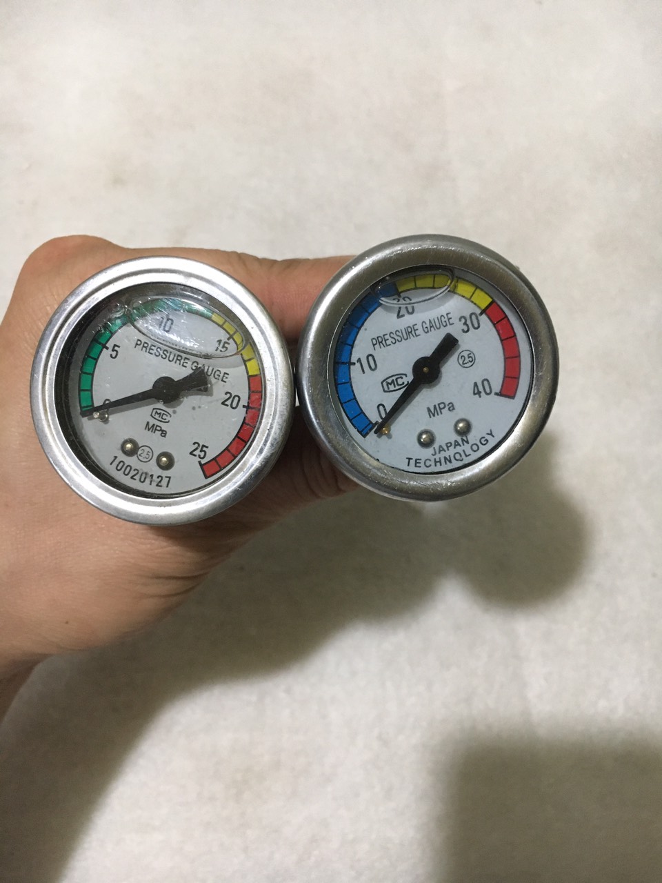Đồng hồ đo áp suất máy rửa xe