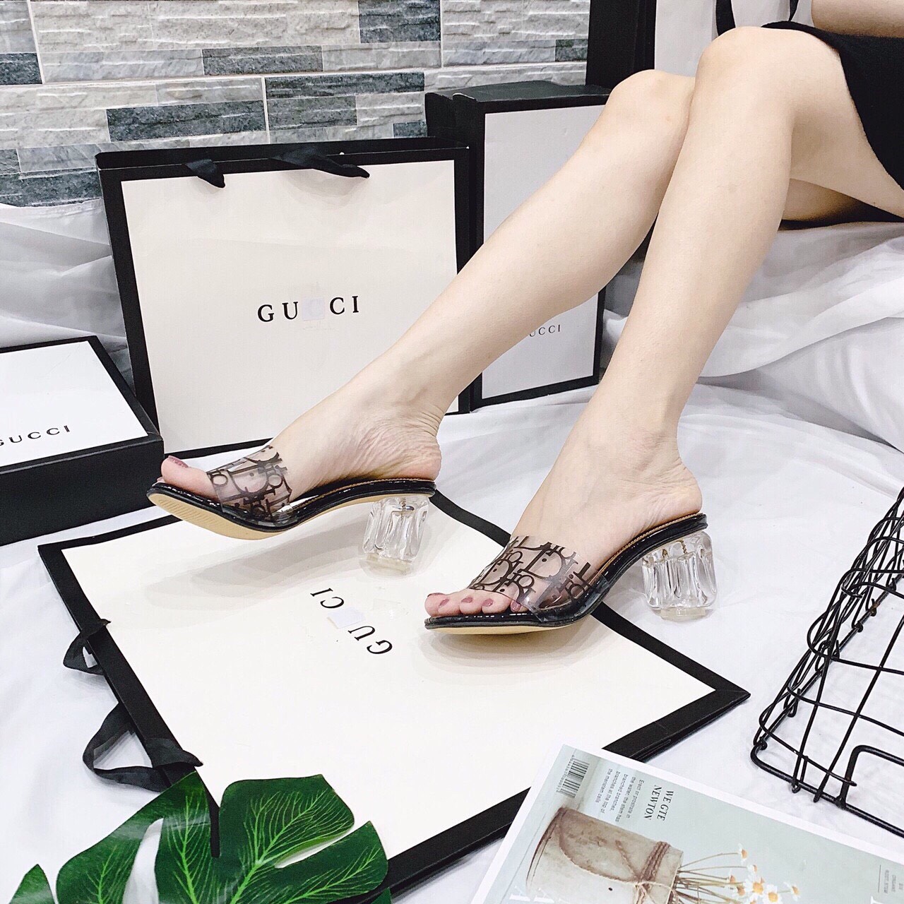 Guốc cao gót nữ Diorrrr 5p mới - dép cao gót nữ đế vuông, dép cao gót nữ quai ngang, dép cao gót nữ giá rẻ, dép cao gót đế trong suốt, dép cao gót 5 phân 5 cm, dép cao gót quai trong, dép cao gót đế trong , dép cao gót công sở