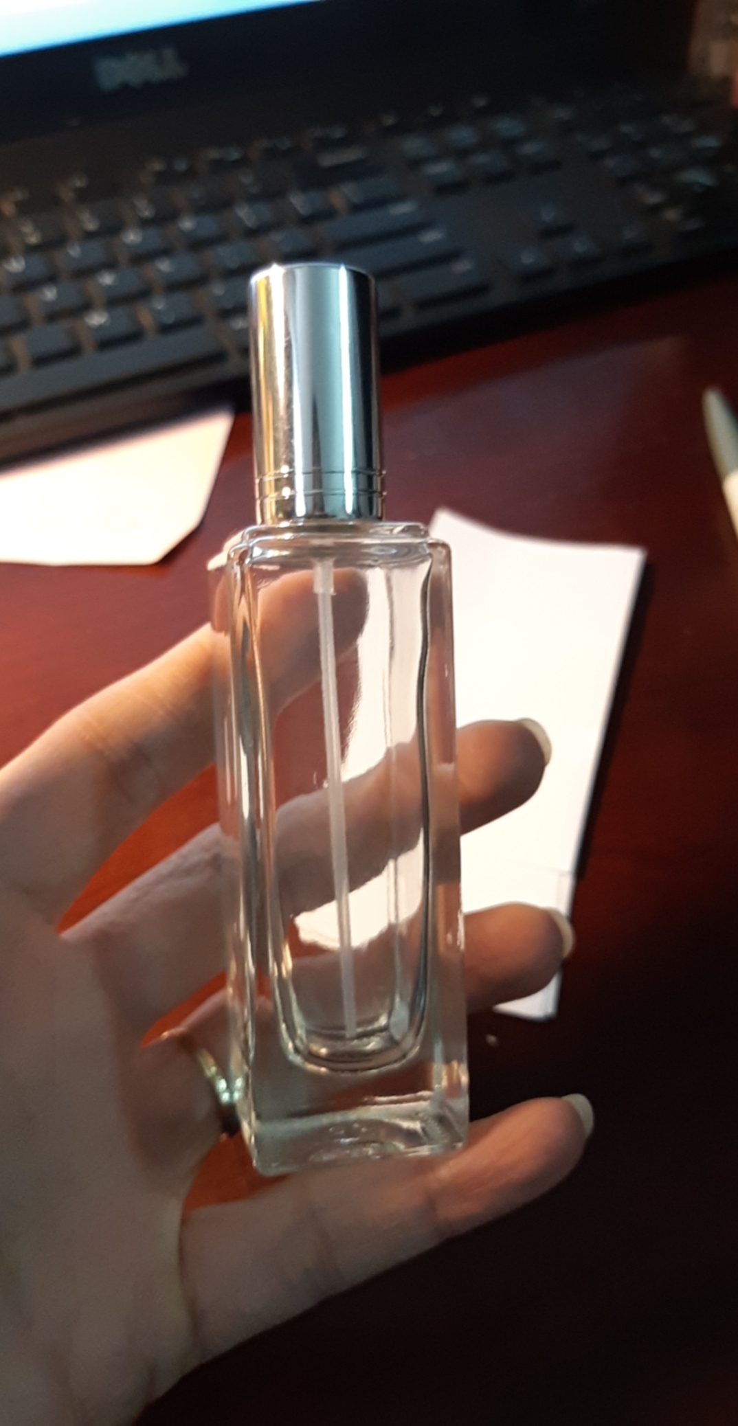 Lọ chiết nước hoa 30ml  chai không chứa dung dịch