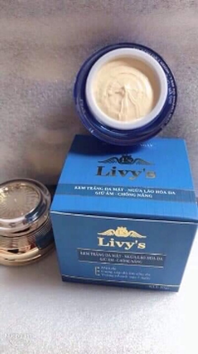 [HCM]Kem  Face  Livys trắng  da  ngừa  lão  hoá  giữ  ẩm  chống  nắng Thái Lan ( Livys Xanh) kem  dưỡng  da  mặt Livys kem Livys