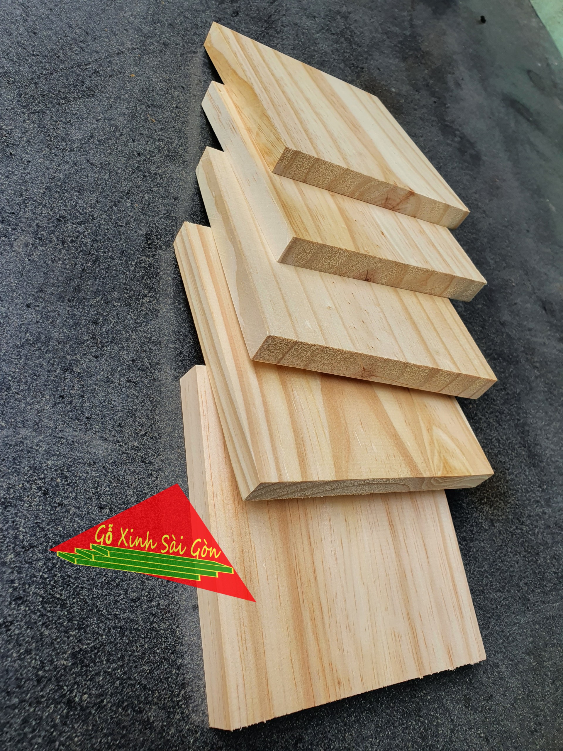 [HCM]Combo 5 miếng gỗ thông vuông 14cm dày 1.3cm bào láng 4 mặt đẹp dùng làm mô hìnhtrang tríđóng hộp gỗ...