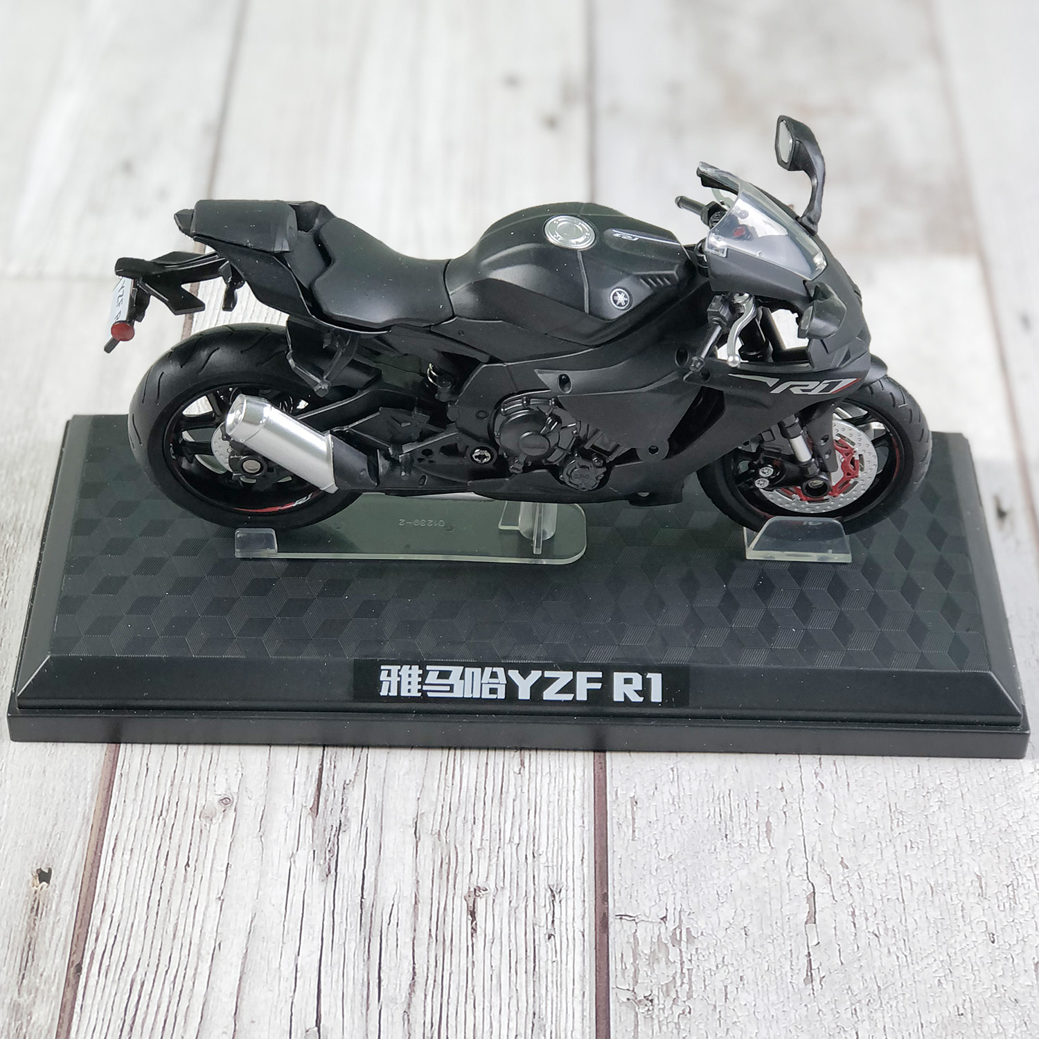 Xe mô hình Moto Yamaha YZFR1 tỉ lệ 1:12 màu ĐEN