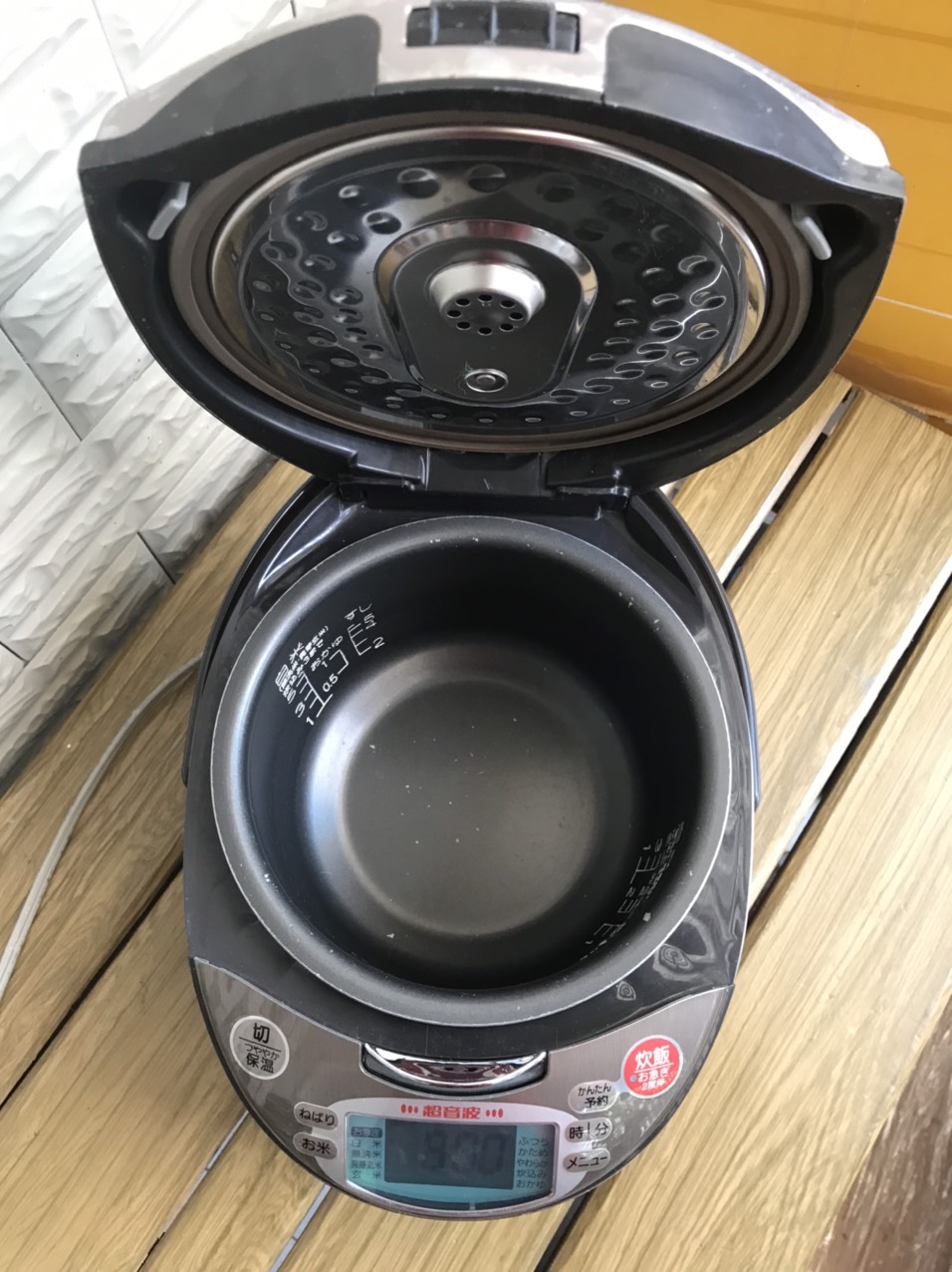 NỒI CƠM ĐIỆN CAO TẦN NỘI ĐỊA NHẬT MITSUBISHI 1LÍT