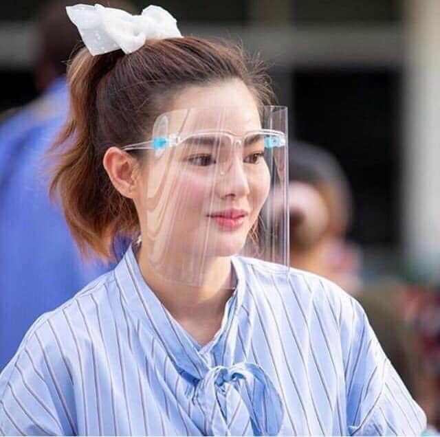 Tấm Chắn phòng dịch. Kính chắn phòng dịch. Mặt nạ chống bọt. Tấm chắn chống virus. Chống nước bọt. Mặt nạ phòng dịch. Tấm chắn đa năng. Kính bảo vệ chống dịch. Kính bảo vệ chống giọt bắn. Kính bảo vệ khi nấu ăn