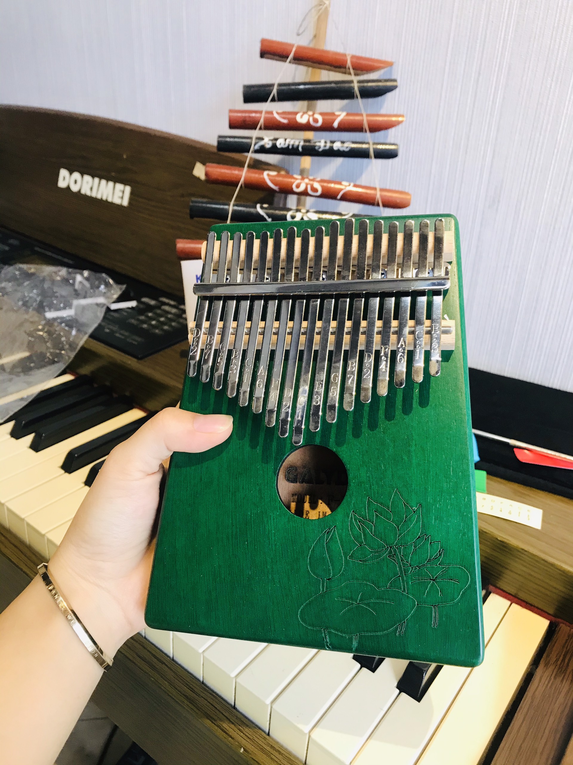 Đàn kalimba tặng búa và phụ kiện - 2
