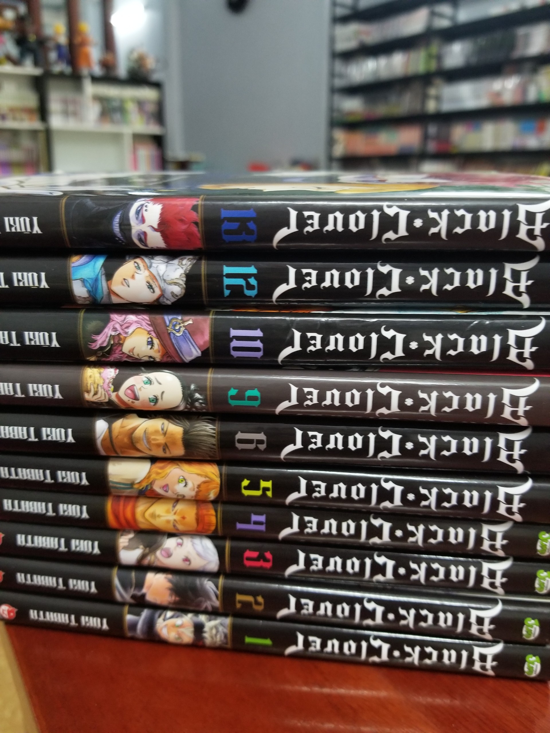 Black clover lẻ 1-13 có pc