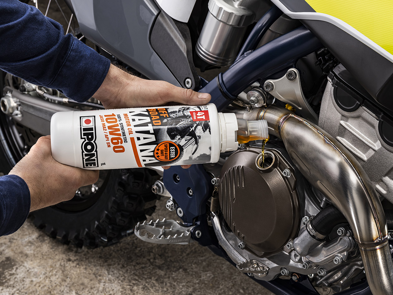 Nhớt xe mô tô và xe máy địa hình 4T tổng hợp Ipone Katana Off-Road (1L)