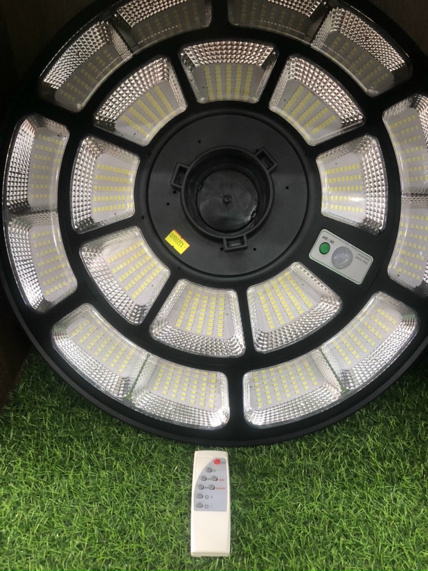 Đèn năng lượng mặt trời ufo 1000w jd solar light