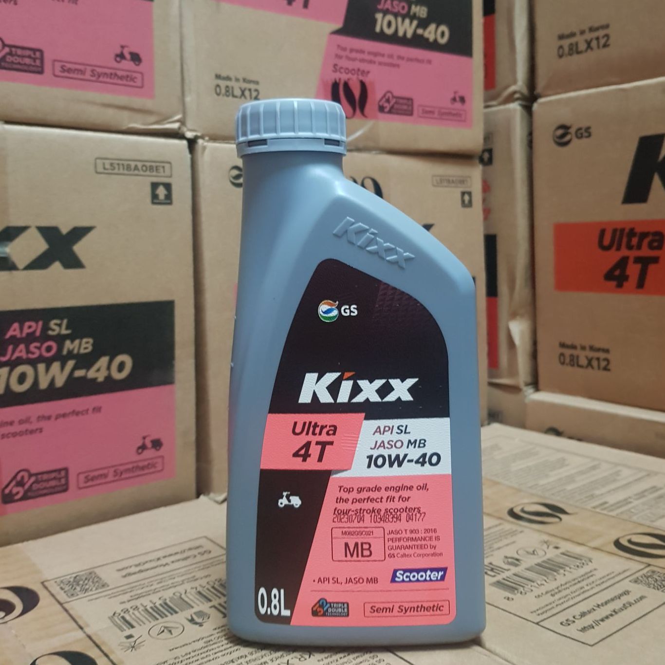 Nhớt kixx ultra 4t 10w40 scooter 800ml , nhớt xe tay ga kixx 10w40 nhớt cho xe tay ga chai 800ml