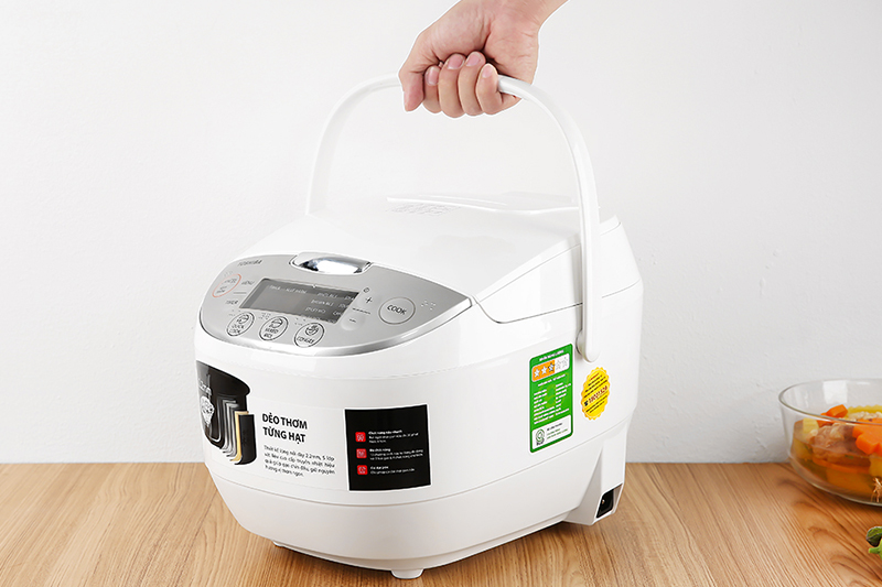 Nồi cơm điện tử Toshiba 1.8 lít RC-18DH2PV(W) hàng trưng bày mẫu mới 97-98%